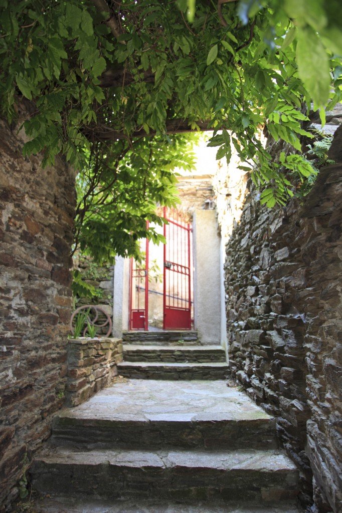 Private Entranceway to La Muse from beside the Chapel - La Muse Retreats