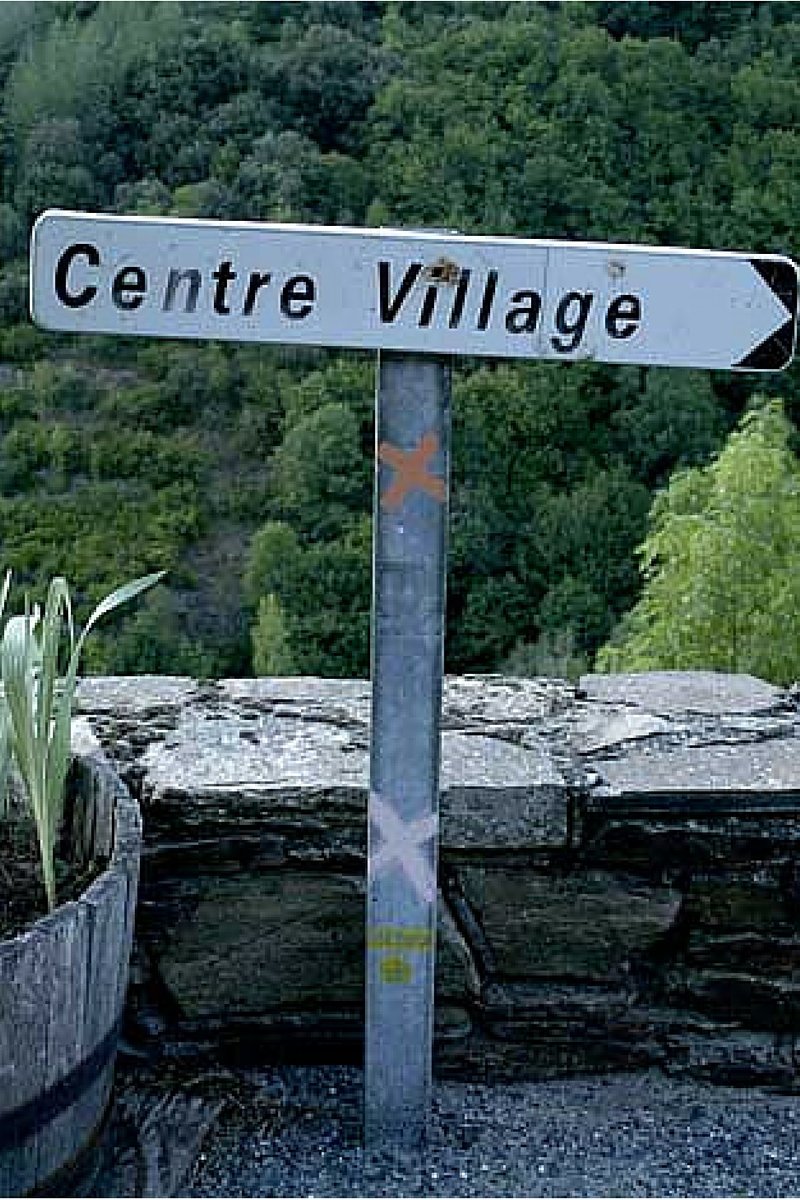 Sign into the village of La Muse artists and writers retreat